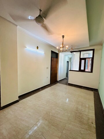 Room in 2 BHK Builder Floor at Saket – for Rent