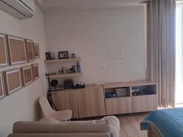 Bathroom in 3.5 BHK Apartment at DLF The Ultima, Sector 81 – for Rent