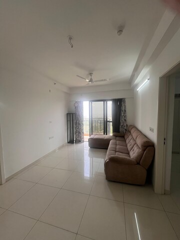 Master Bedroom in 1 BHK Apartment at Amanora Gold Towers, Hadapsar – for Rent