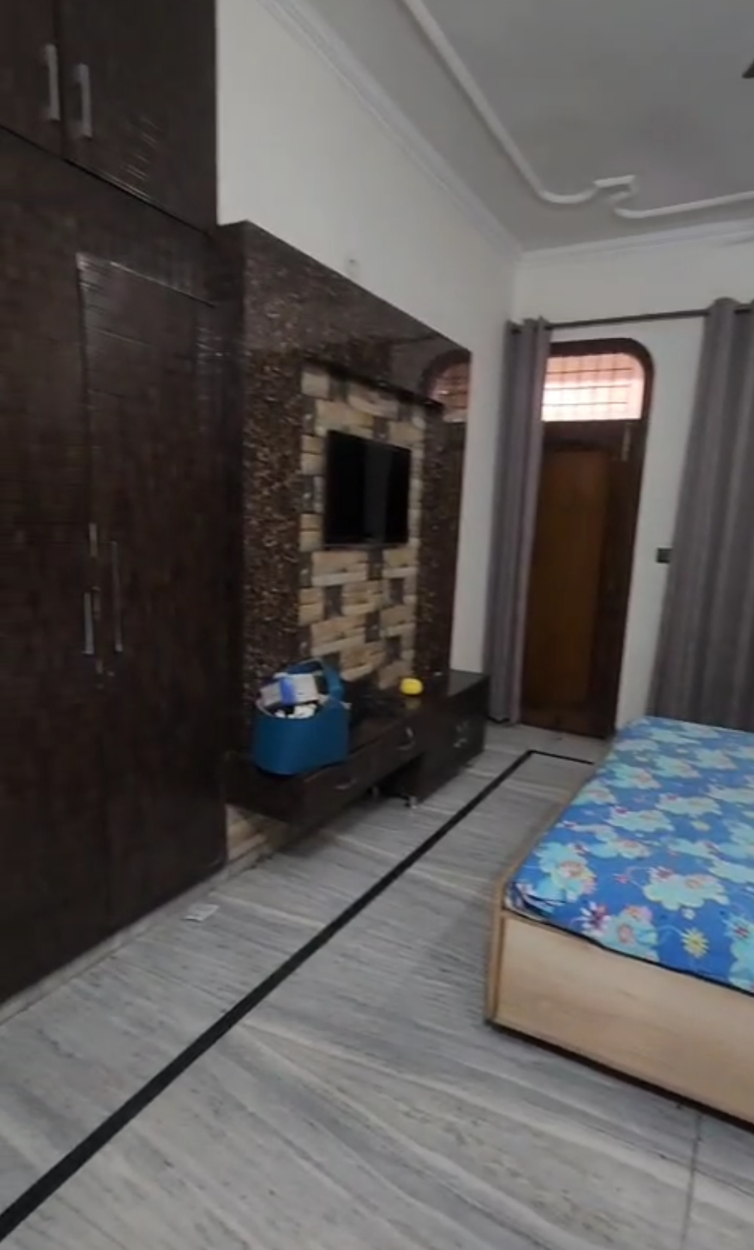 2 BHK Builder Floor For Rent in Sector 16