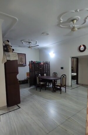 Master Bedroom in 2 BHK Builder Floor at Sector 16 – for Rent
