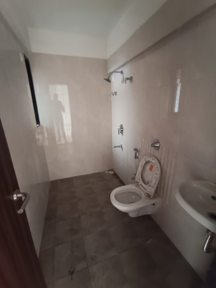 Attached Bathroom, yogi-ajmera-bliss 1 Bedroom 460 Sq.Ft. Apartment In Kalyan West Thane 9301137