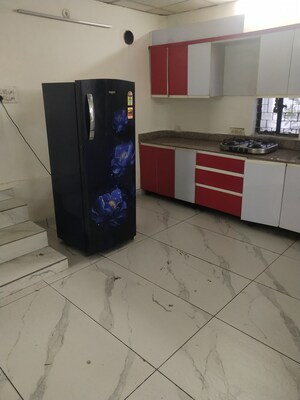 Room in 2.5 BHK Independent House at Sector 55 – for Rent