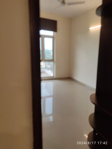 Master Bedroom in 3 BHK Apartment at Omaxe Waterscapes, Gomti Nagar – for Rent