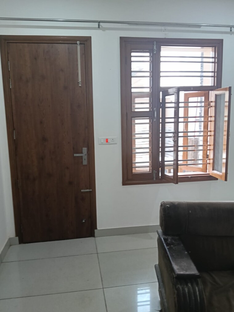 Room, pir machalla 2 Bedroom 900 Sq.Ft. Builder Floor In Pir Machalla Zirakpur 9301079