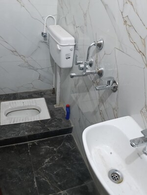 Bathroom in 2 BHK Builder Floor at Pir Machalla – for Rent