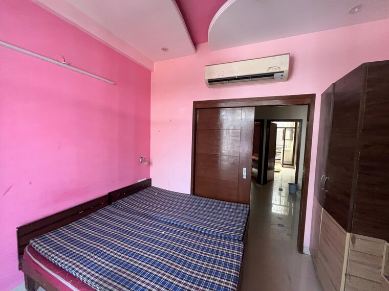 Room, lohgarh 3 Bedroom 1400 Sq.Ft. Apartment In Lohgarh Zirakpur 9301132