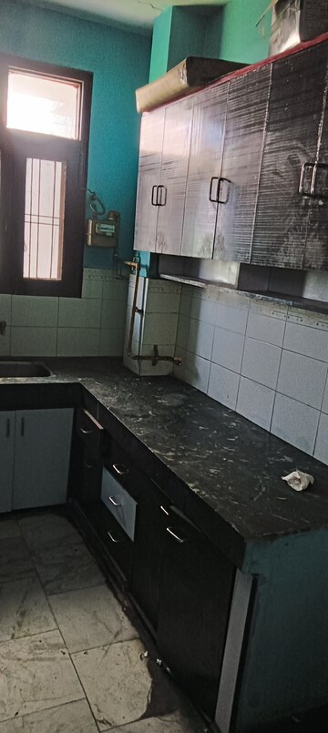 Kitchen in 1 BHK Apartment at Sector 21c – for Rent