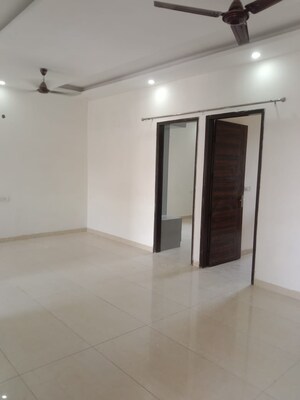 3 BHK Apartment For Rent in APS Platinum Towers, Pir Machalla