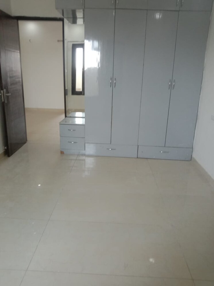 Room, aps-platinum-towers 3 Bedroom 1300 Sq.Ft. Apartment In Pir Machalla Zirakpur 9301156