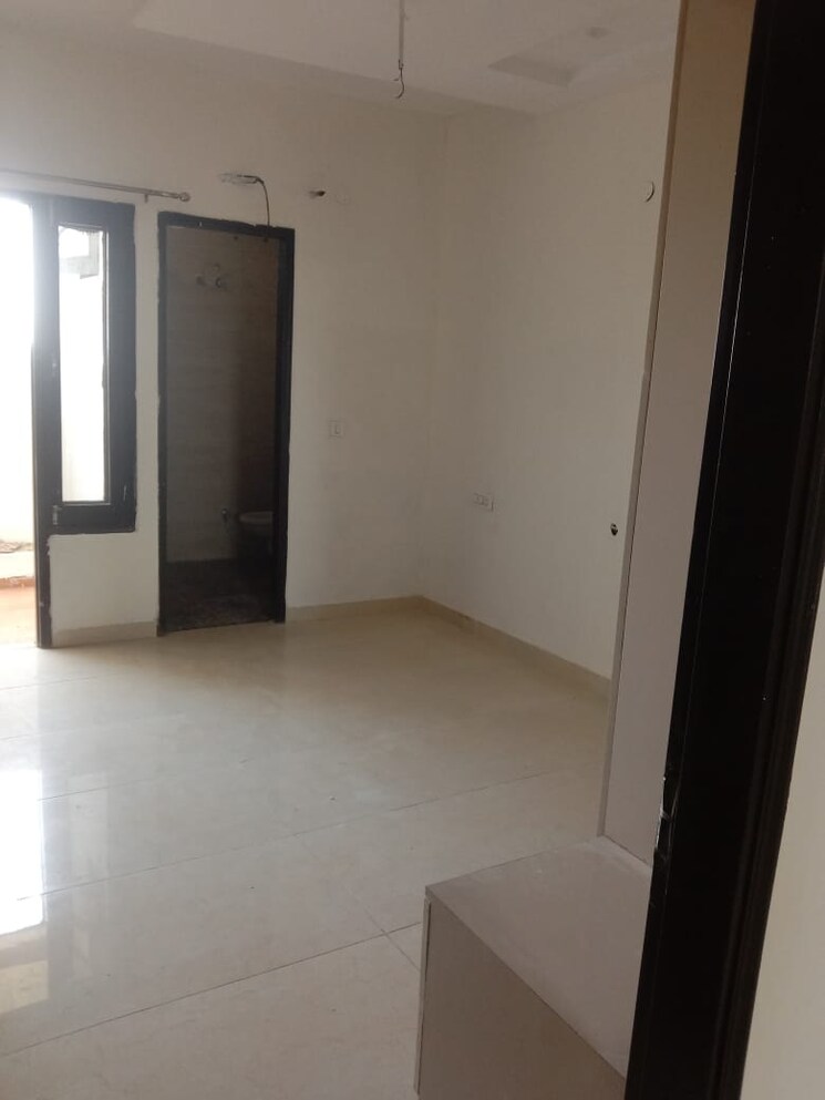 Room, aps-platinum-towers 3 Bedroom 1300 Sq.Ft. Apartment In Pir Machalla Zirakpur 9301156