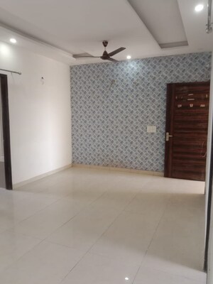 Room in 3 BHK Apartment at APS Platinum Towers, Pir Machalla – for Rent