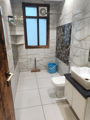 Bathroom in 2.5 BHK Builder Floor at Sector 55 – for Rent