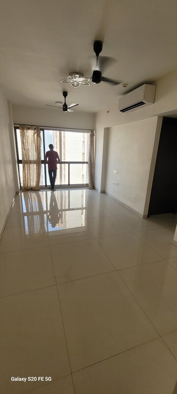 2 BHK Apartment For Rent in Lodha Casa Viva, Majiwada