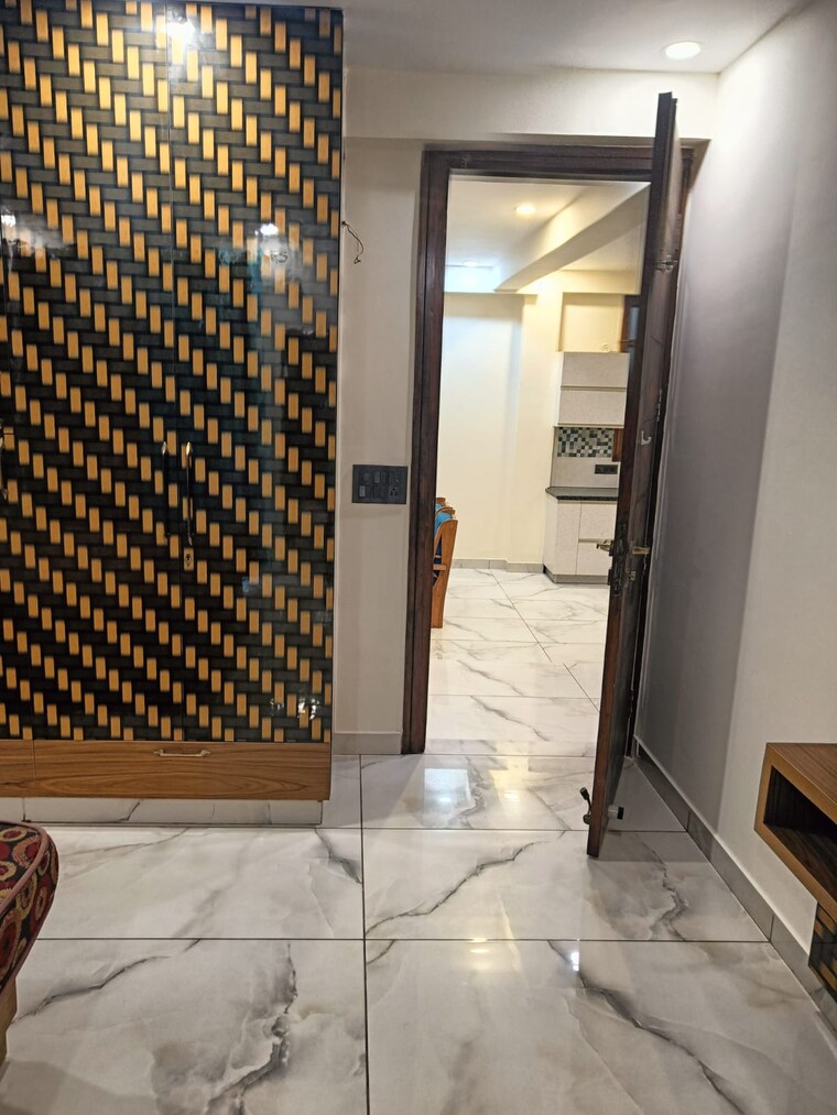 Balcony, sector 55 2.5 Bedroom 1360 Sq.Ft. Builder Floor In Sector 55 Noida 9301199