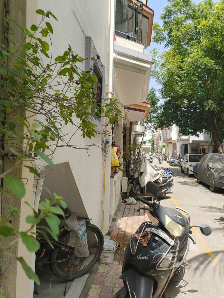 Balcony, adajan 4 Bedroom 900 Sq.Ft. Independent House In Adajan Surat 9301208