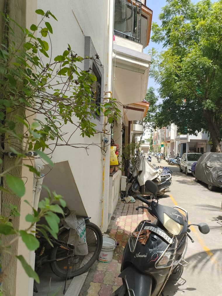 Balcony, adajan 4 Bedroom 900 Sq.Ft. Independent House In Adajan Surat 9301208