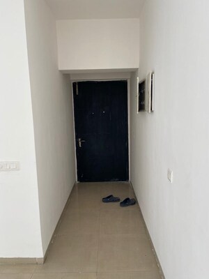 Room in 3 BHK Apartment at CHD Avenue 71, Sector 71 – for Rent