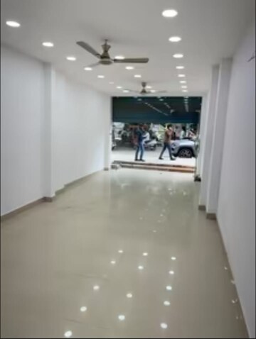  Shop For Sale in Suncity Avenue 102, Sector 102
