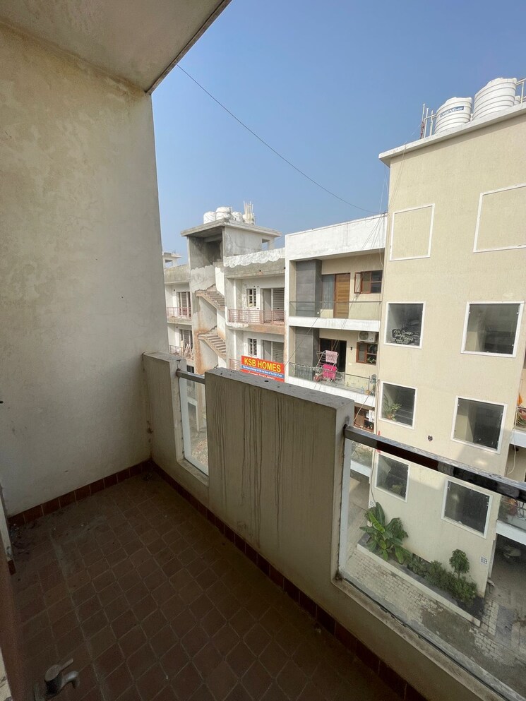 Balcony, dara-orange-homes 2 Bedroom 1200 Sq.Ft. Apartment In Lohgarh Zirakpur 9301311