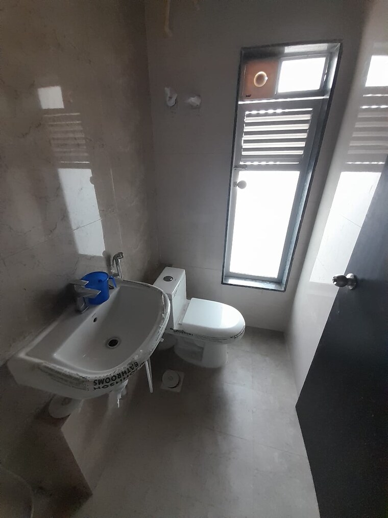 Bathroom, yogi-ajmera-bliss 1 Bedroom 460 Sq.Ft. Apartment In Kalyan West Thane 9301341