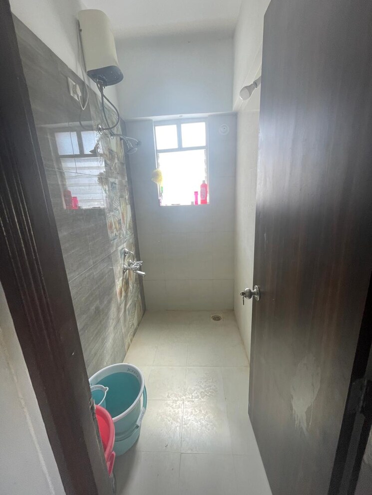 Bathroom, goel-ganga-antra 1 Bedroom 414 Sq.Ft. Apartment In Kharadi Pune 9301332