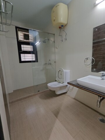 Bathroom in 3 BHK Builder Floor at Dlf Phase ii – for Rent