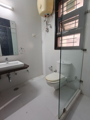 Bathroom in 3 BHK Builder Floor at Dlf Phase ii – for Rent