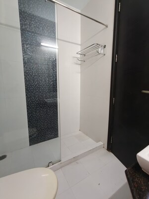Bathroom in 3 BHK Builder Floor at Dlf Phase ii – for Rent