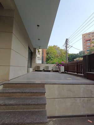 3 BHK Builder Floor – Exterior View View at Dlf Phase ii - for Rent