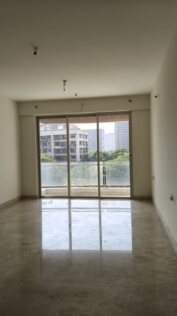 Room in 3 BHK Apartment at The Wadhwa The Nest, Andheri West – for Sale
