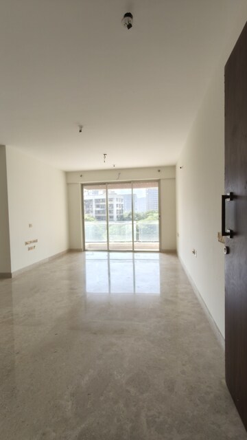 Room in 3 BHK Apartment at The Wadhwa The Nest, Andheri West – for Sale