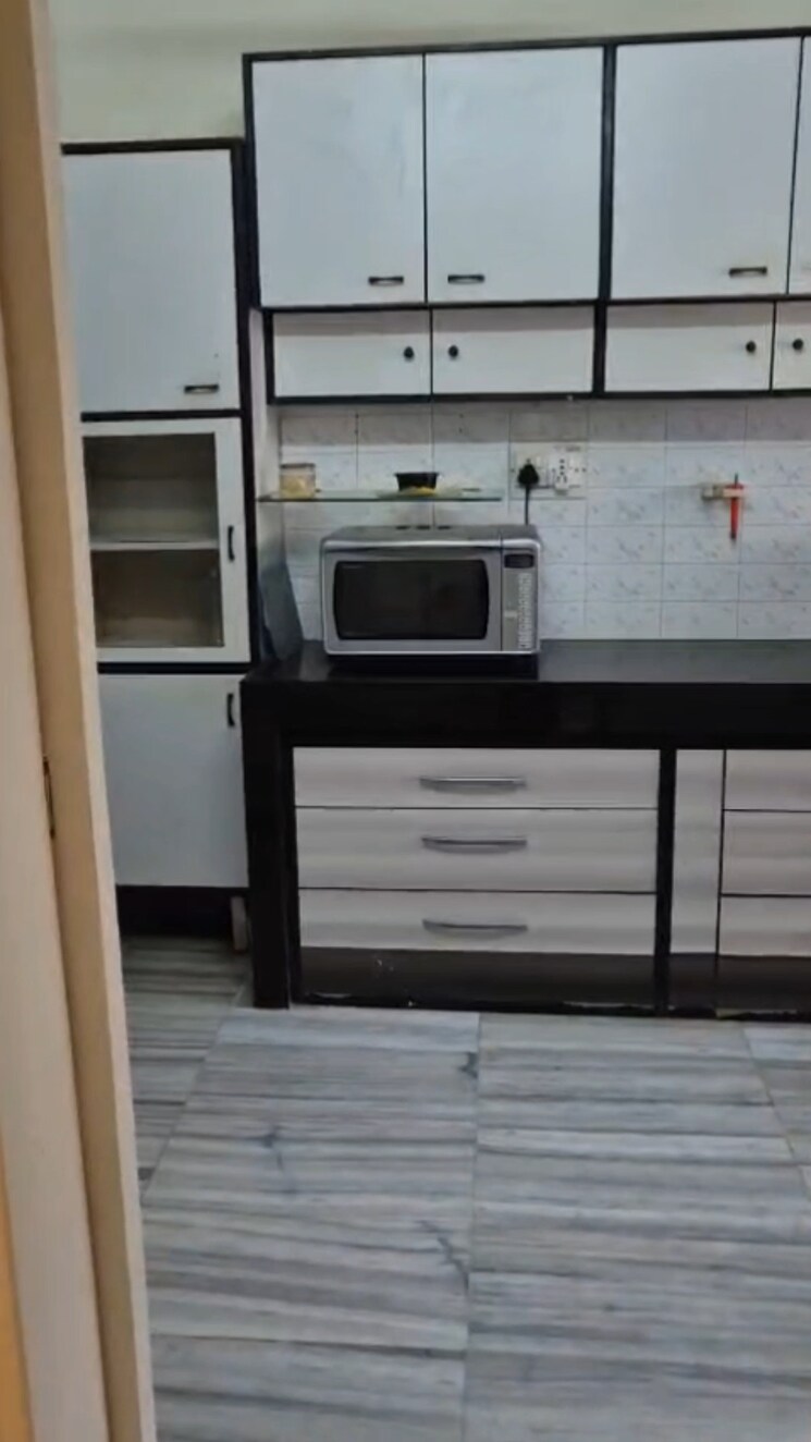 Kitchen, juhu 2 Bedroom 850 Sq.Ft. Apartment In Juhu Mumbai 9301377