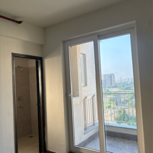 Room in 2 BHK Apartment at BPTP Discovery Park, Badauli Village – for Sale