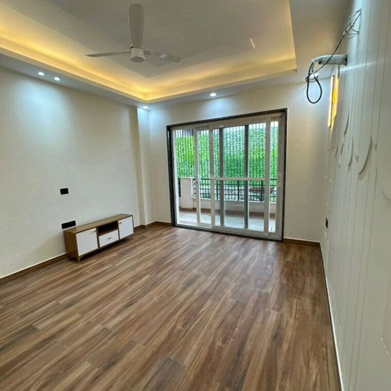 Room, sector 85 4 Bedroom 2362 Sq.Ft. Builder Floor In Sector 85 Faridabad 9301465