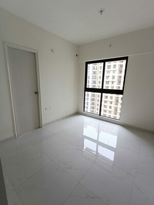 Room in 3 BHK Apartment at Runwal Gardens, Dombivli East – for Rent