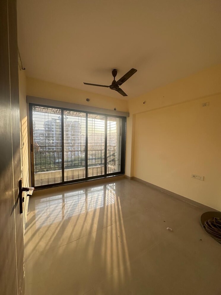 Master Bedroom, shah-royale 2 Bedroom 1100 Sq.Ft. Apartment In Kharghar Navi Mumbai 9301479