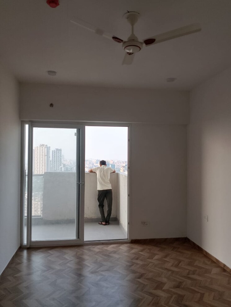 Room, tulip-yellow 3 Bedroom 1704 Sq.Ft. Apartment In Sector 69 Gurgaon 9301497