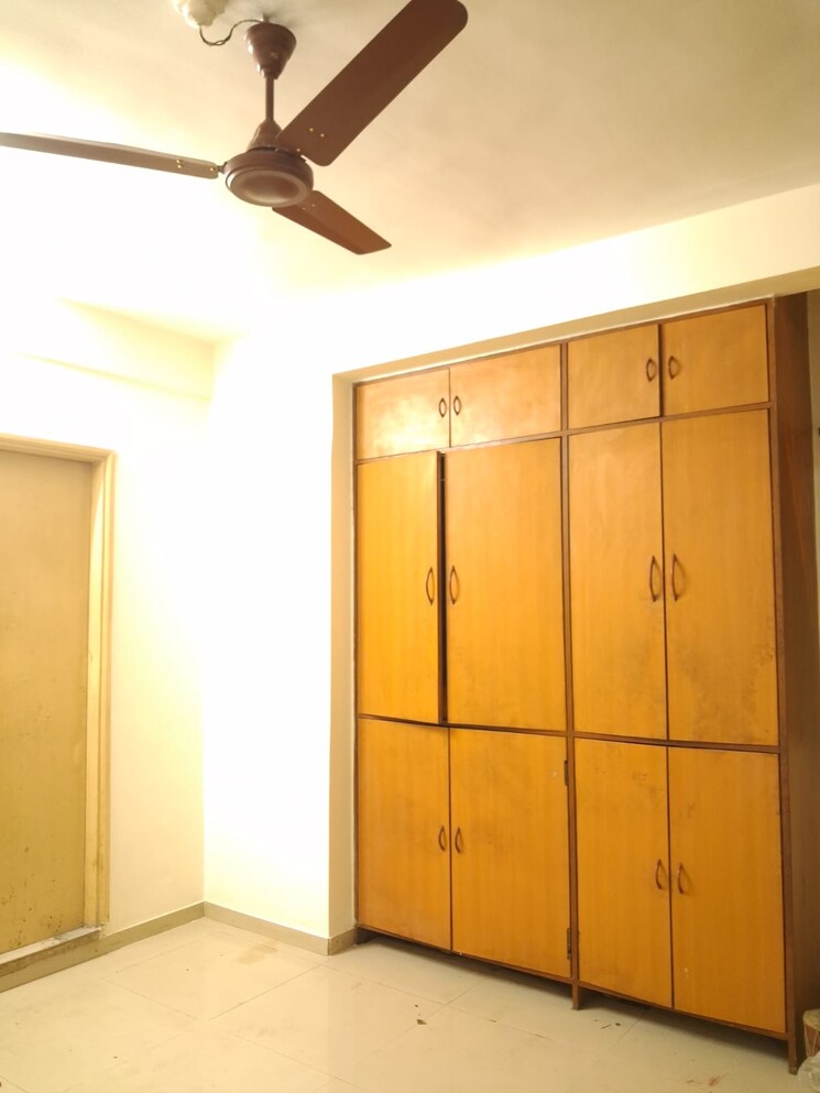 Room, erandwane 1 Bedroom 750 Sq.Ft. Apartment In Erandwane Pune 9301511