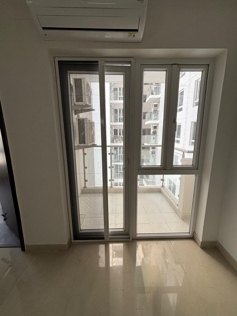 Room, hero-homes-gurgaon 2 Bedroom 1099 Sq.Ft. Apartment In Sector 104 Gurgaon 9301521