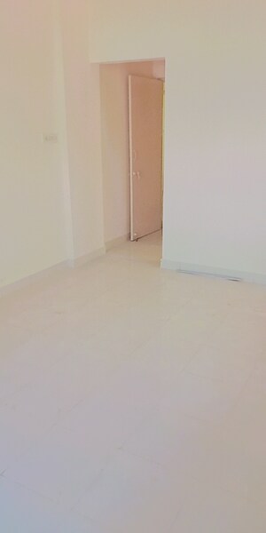 Room in 2 BHK Apartment at Elite Empire Apartment, Balewadi – for Rent