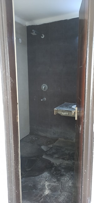 Furnished Amenities in 3 BHK Apartment at The Citizen Apartments, Sector 51 – for Rent