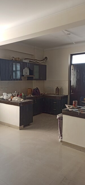 Staircase in 3 BHK Apartment at The Citizen Apartments, Sector 51 – for Rent