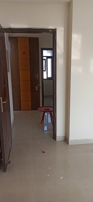 Furnished Amenities in 3 BHK Apartment at The Citizen Apartments, Sector 51 – for Rent