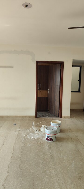 Room in 3 BHK Apartment at Adani Samsara Vilasa, Sector 63 – for Rent