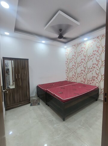 Bedroom in 2 BHK Builder Floor at Govindpuri – for Rent