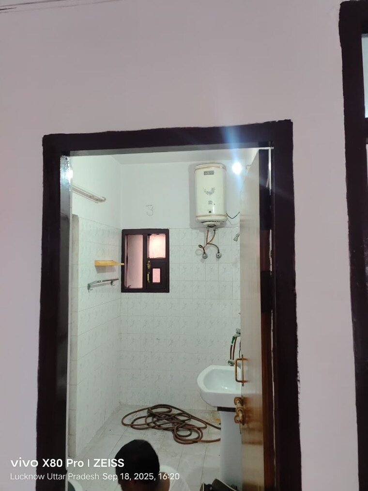 undefined, indira nagar 3 Bedroom 1550 Sq.Ft. Apartment In Indira Nagar Lucknow 9301582