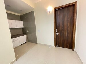 6+ BHK Independent House For Rent in Sector 105