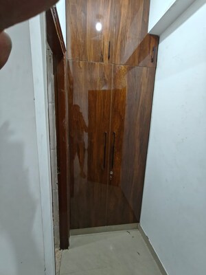 Furnished Amenities in 3 BHK Apartment at Bansal Halwasiya Enclave, Indira Nagar – for Rent