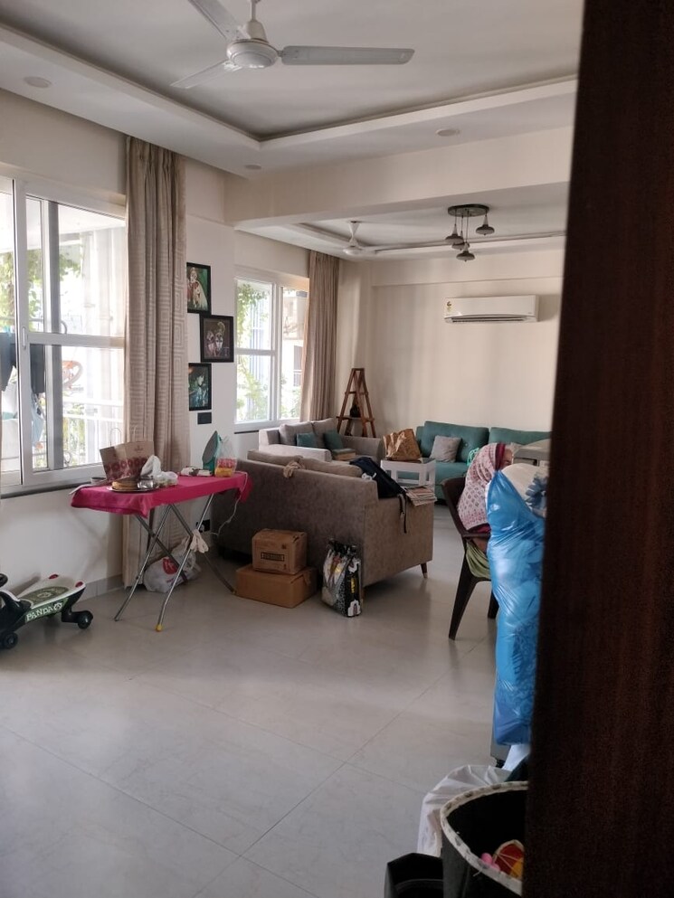  Parking, ram-shanti-apartment 3 Bedroom 2250 Sq.Ft. Apartment In Sector 52 Gurgaon 9301599